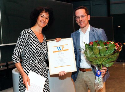 Apotheker Jesse Swen wint Opwijrda-prijs