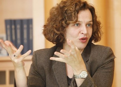 Minister Schippers pakt medicijntekorten aan