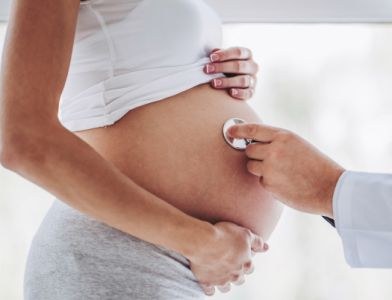 Griepprik voor zwangere vrouw beschermt zuigeling