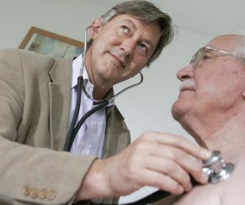 Daling van het aantal visites door huisartsen zet door